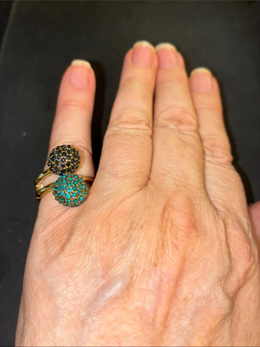 Double-Cluster Stretch Ring with Teal and Dark Blue Crystals